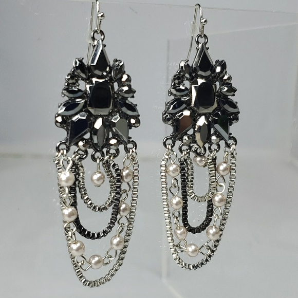 Bijou drive silver,pearl stone dangle earrings - Picture 2 of 2